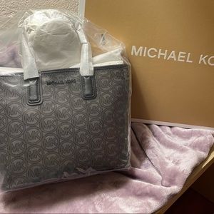 Authentic Michael Kors “the Jodi” small tote